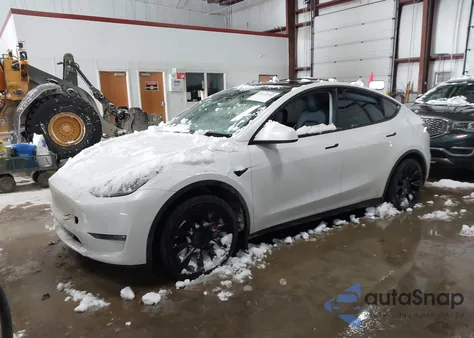 2021 Tesla Model Y Long Range Dual Motor All-Wheel Drive from USA, damaged, VIN 5YJYGDEE5MF242039